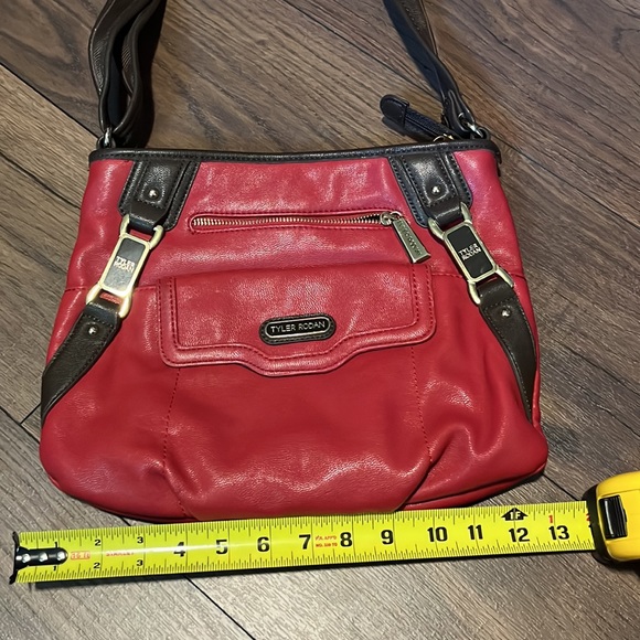 Tyler Rodan genuine red leather crossbody purse - Picture 6 of 7